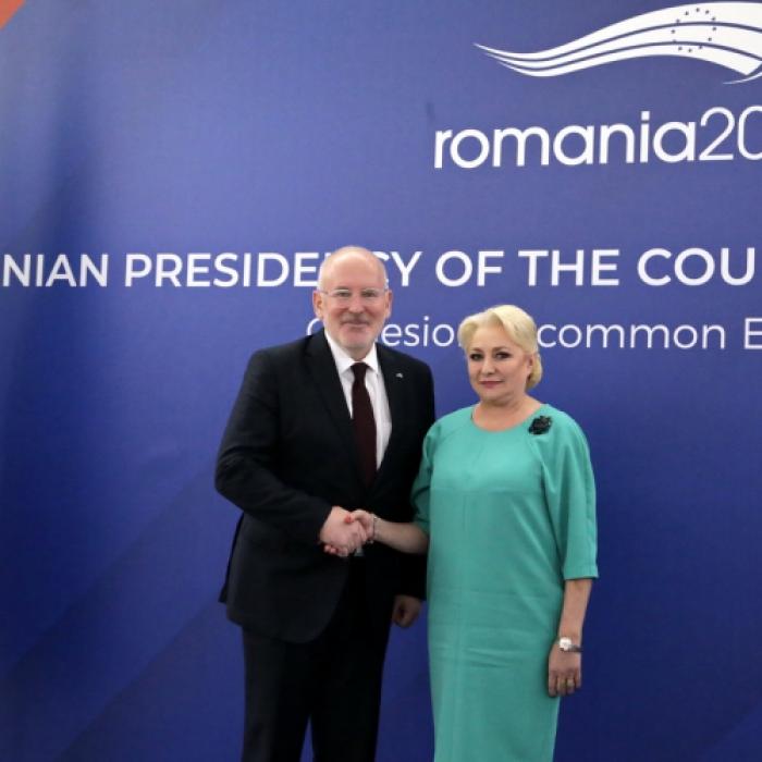 Timmermans: Problema în România este lupta împotriva corupţiei