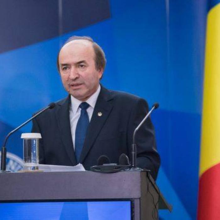 Cât au costat deplăsarile făcute de Tudorel Toader în jurul lumii