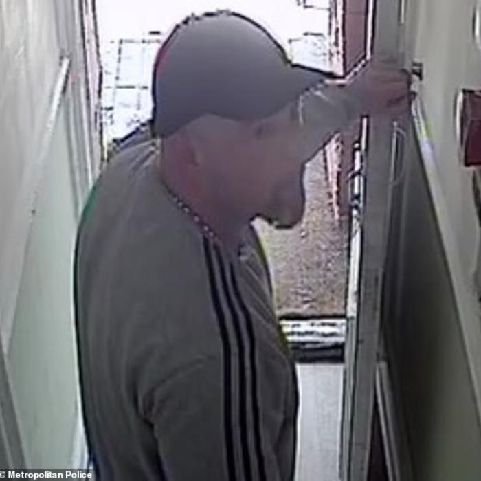 Doi români, EROI în Marea Britanie. Au SALVAT două femei din mâinile unui violator
