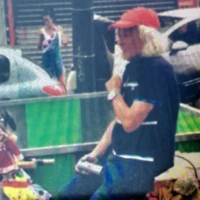 Om al străzii din România, omagiat în Paris. "Nu a întins mâna. Era un om bun"