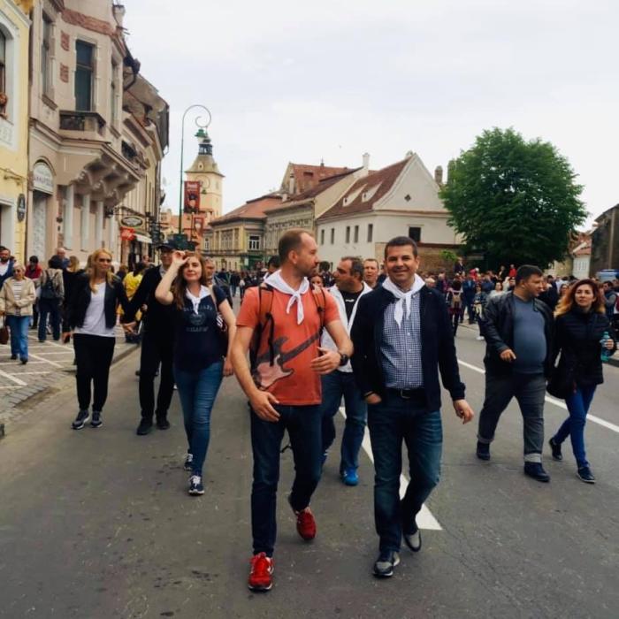 Lider Pro România CONDAMNĂ lipsa de REACȚIE a autorităților de ELIMINARE a EXAMENELOR de ROMÂNĂ pentru elevii MAGHIARI