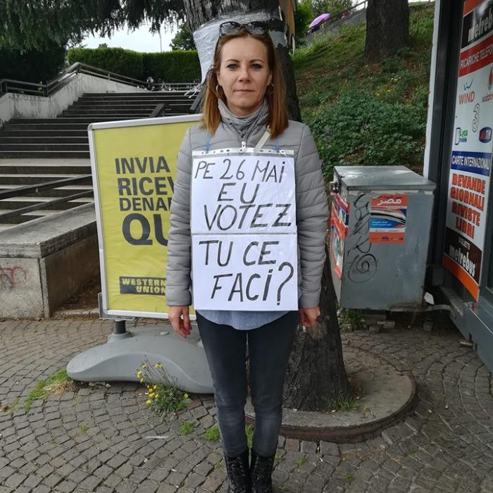 Italia. ROMÂNCĂ, mesaj VIRAL: „De aici începe show-ul. Am mai multă carne în frigider decât Dragnea”