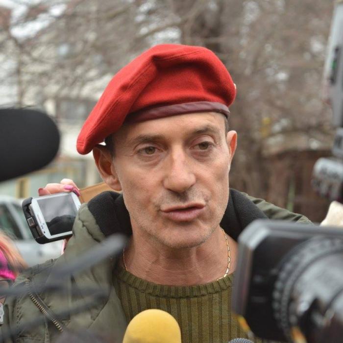 Radu Mazăre, încătuşat de faţă cu iubita. Cine este femeia care i-a fost alături în ultimii ani