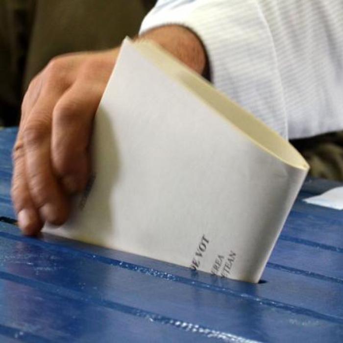 Decanul Facultății de Litere din București, apel la vot către studenți: Suntem în fața unei opțiuni dramatice: ori-ori
