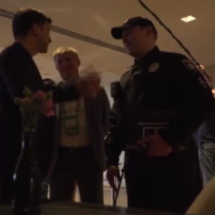 Petiție pentru DEMISIA președintelui. A fost semnată de MII de oameni