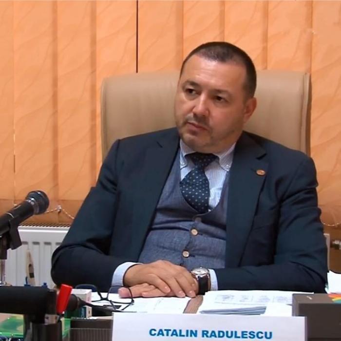Rădulescu, după rezultatele de la alegeri: "Medicii să dea banii înapoi, profesorii să meargă la fructe"