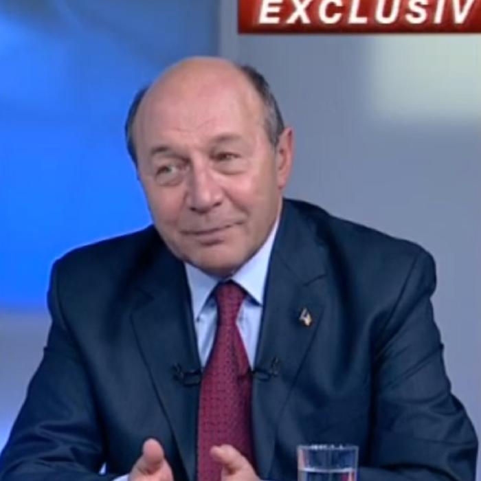 Traian Băsescu: "Dragnea a greșit. Trebuia să DEMISIONEZE"