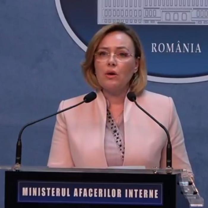 Andrei Caramitru: "Dragnea e în pușcărie, dar Carmen Dan, secretara din Teleorman, e la butoane"