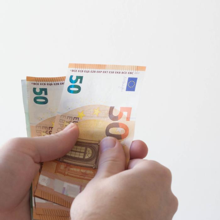 Bărbaţi italieni, păcăliţi de nişte românce de 60 de ani. Niciunul nu a avut curaj să depună plângere