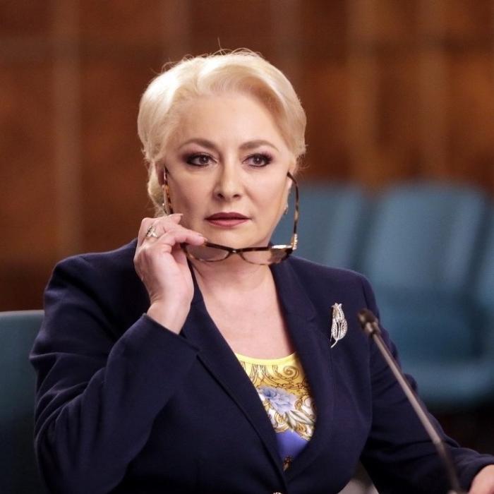 Viorica Dăncilă s-a întors pe Facebook. Show de comentarii ironice: „Este o alta Românie aici, una pe care nu ați cunoscut-o”