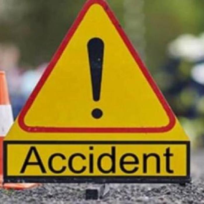 ACCIDENT TERIBIL, în România. 17 victime după ce două MICROBUZE și o mașină s-au CIOCNIT