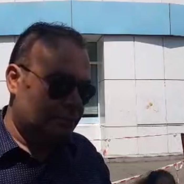 Marian Ceaușescu a aruncat cu BANI în Vâlcov: "Ia mă, că ești OBIȘNUIT ! O să faci bugetul CAMEREI de la Rahova, cu Dragnea". Video
