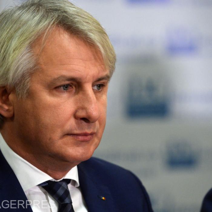 Teodorovici se compară cu celebrul personaj de film, Corrado Cattani, din "Caracatiţa"
