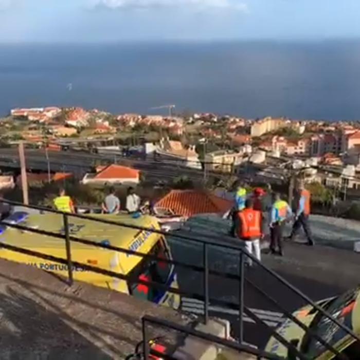 Accident groaznic de AUTOBUZ: 35 de morți. S-a răsturnat în prăpastie 
