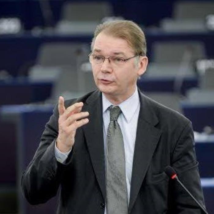 Dăncilă, CRITICATĂ în PE pentru 10 august şi Kovesi: "România MERITĂ mai mult!" Ce REPLICĂ a dat Dăncilă