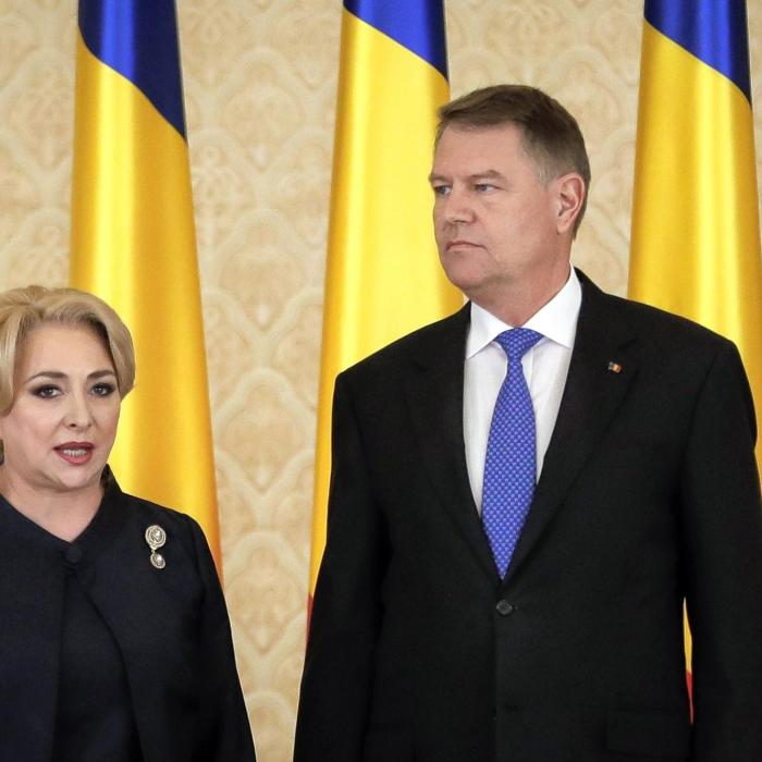 Noii miniştri au depus jurământul într-o CEREMONIE - FULGER la Palatul Cotroceni