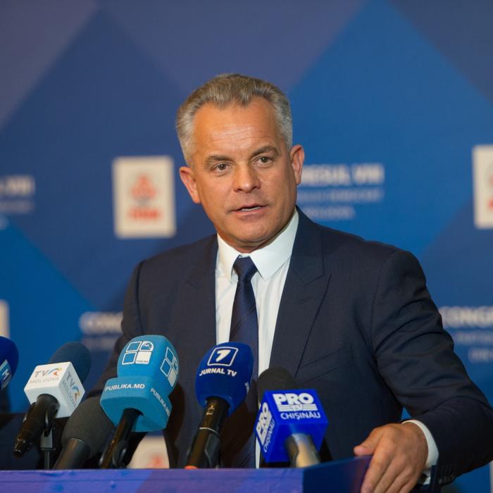 Vlad Plahotniuc și-a depus mandatul de deputat