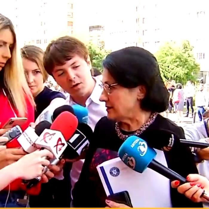 Ecaterina Andronescu, REACȚIE după DEMITEREA sa: „Am aflat de la TV. Nu m-a căutat premierul, din păcate”