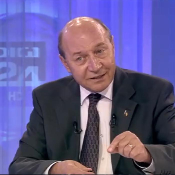 Traian Băsescu, despre planul expus de Arafat: „La noi, până nu stă cineva în capul mesei, nu se mișcă lucrurile”