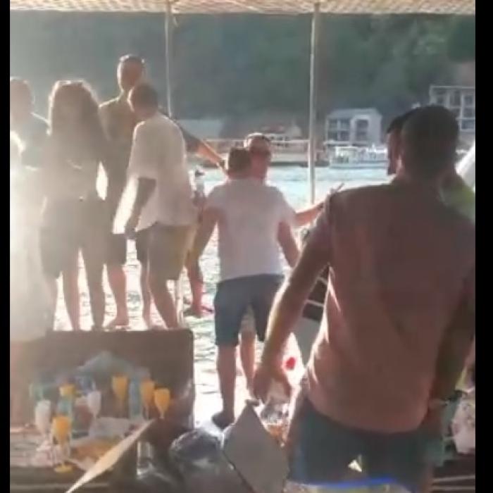 VIDEO. Procurori din Dolj şi Olt, PETRECERE  cu ANIMATOARE în plin scandal cu răpirile din Caracal