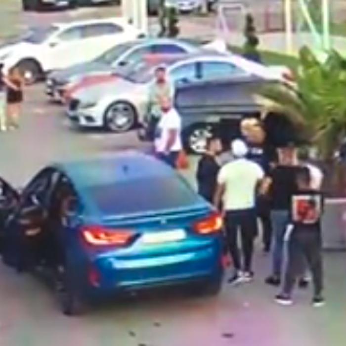 Bătaie și împușcături în fața unui club din Mamaia. VIDEO ȘOCANT