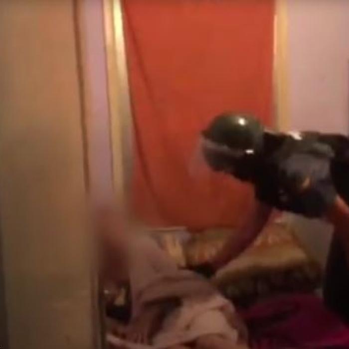 Spania. Româncă de 26 de ani, SECHESTRATĂ și ÎNJUNGHIATĂ, salvată din casa terorii de polițiști