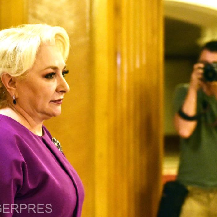 Faza zilei. Viorica Dăncilă, răspuns despre BOTOX-ul din buze: "Se vede?" 