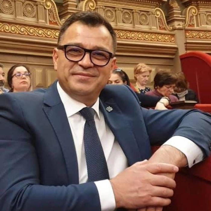 Încă un senator PSD a DEMISIONAT din partid