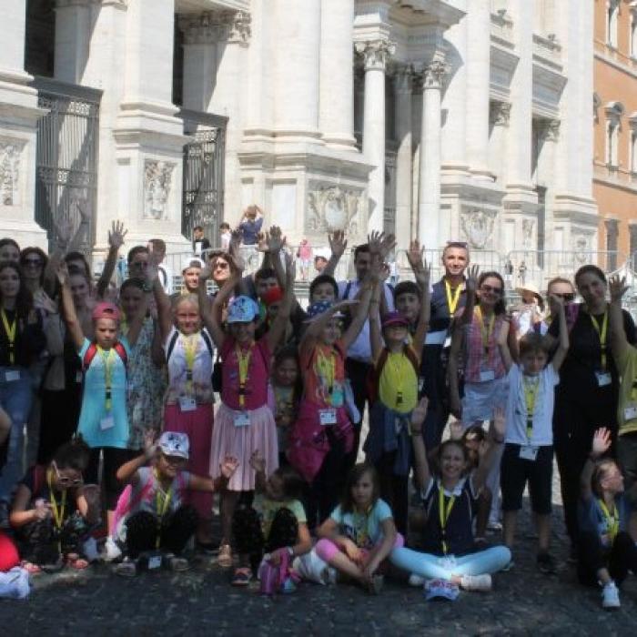 Italia. Tinerii români din Lazio, vizită la Roma Creștină