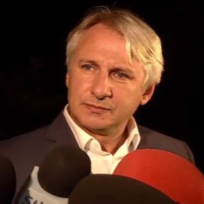 Teodorovici: "Femeia te ridică, femeia te coboară"