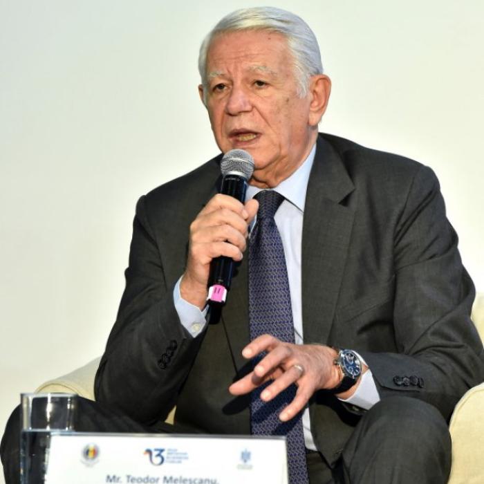 Meleșcanu, SUSPENDAT 6 luni din ALDE pentru a fi șef la Senat