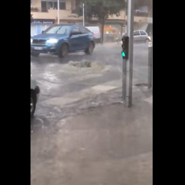 Franţa şi Italia, LOVITE de FURIA naturii: PLOUĂ abundent, iar stratul de ZĂPADĂ este demn de luat în seamă (VIDEO)