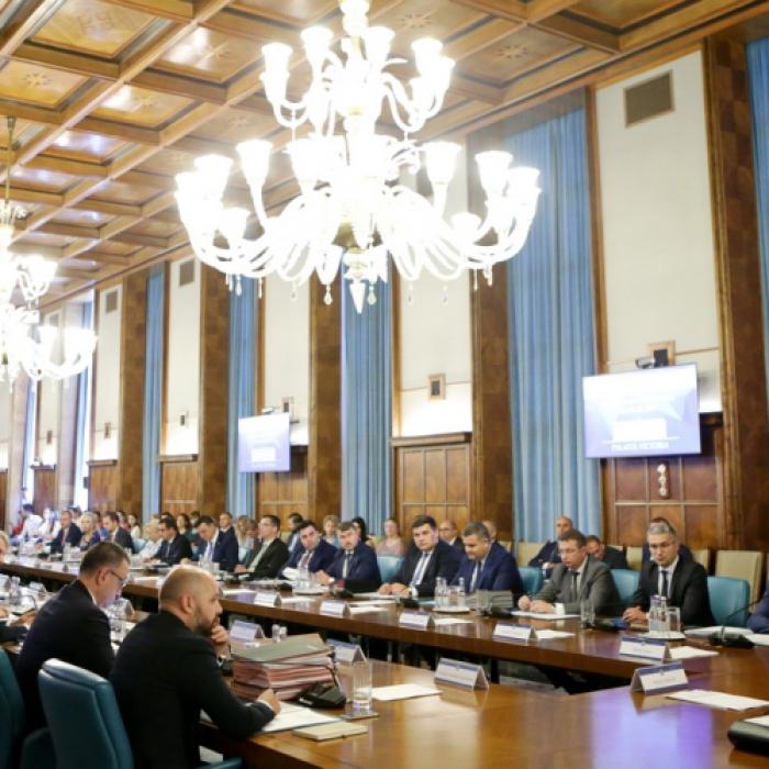 MILITARII români, vizați în prima şedinţă de Guvern, după demisiile miniştrilor ALDE
