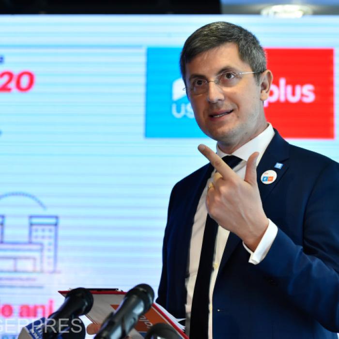 USR cere DESIGILAREA tabletelor folosite la alegerile europarlamentare