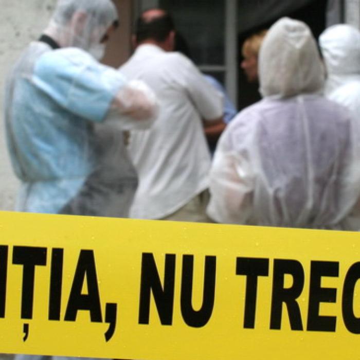 Paznic, agresat și lăsat să moară. A fost băgat în portbagajul unei mașini