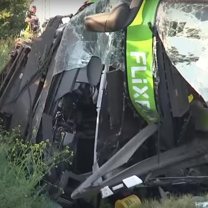Accident de AUTOCAR în Italia: 30 de VICTIME. Ultimă oră