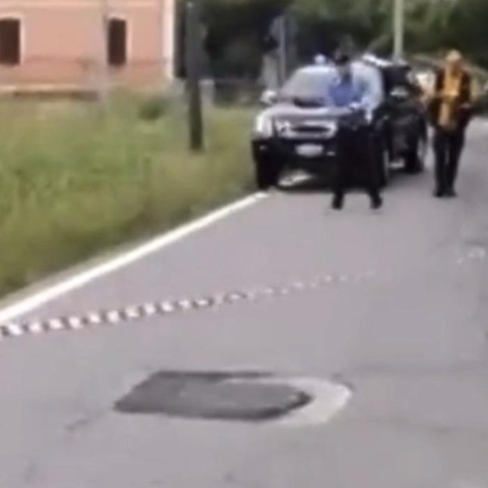 Italia. Un tânăr ROMÂN de doar 25 de ani a fost ÎNJUNGHIAT și ABANDONAT 