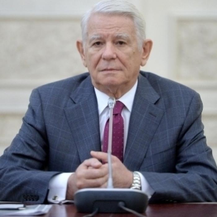 Meleșcanu, declarație HALUCINANTĂ: "Voi activa în PSD, dar mă consider membru ALDE"