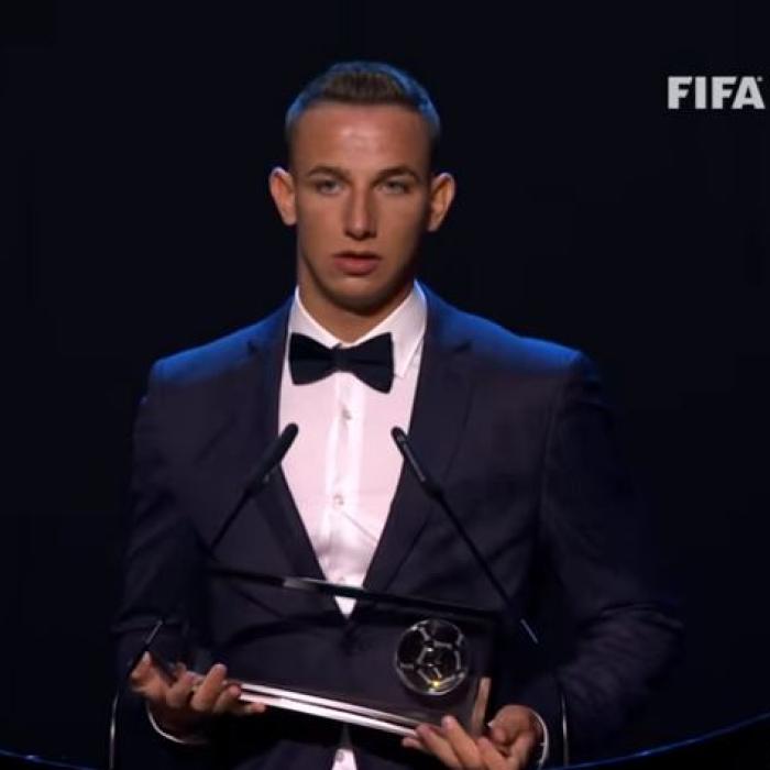 I-a suflat podiumul lui MESSI: Un tânăr român, autorul celui mai frumos GOL al anului 2019. Premiat de FIFA (VIDEO)