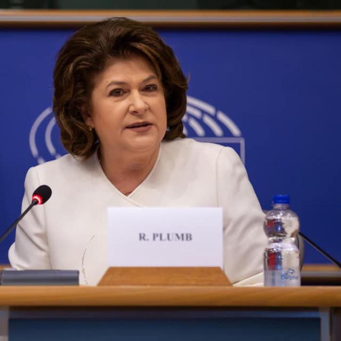 Rovana Plumb şi-a plătit DEGEABA datoriile. Nu mai are nicio şansă la postul de comisar european. Decizia FINALĂ  a Comsiei JURI