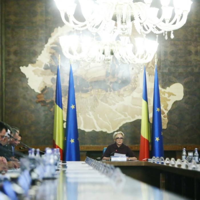 Cine ar putea fi PREMIER dacă pleacă Dăncilă. Numele SURPRIZĂ de pe masa lui Iohannis (SURSE)
