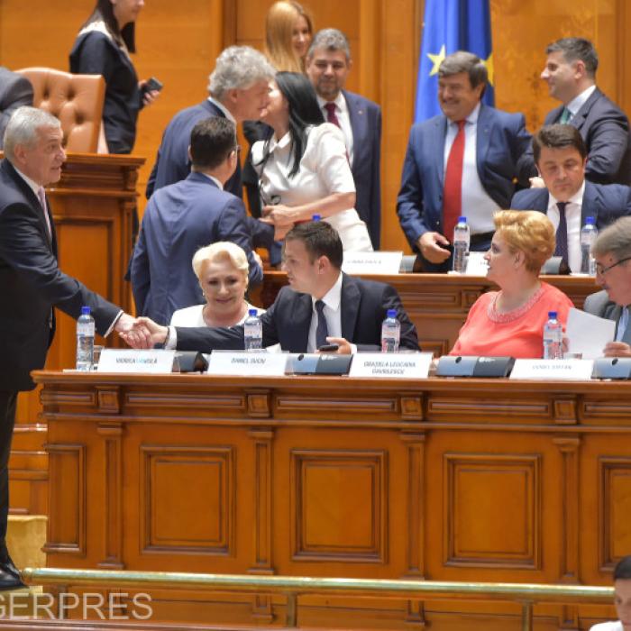 Moţiunea de cenzură. Tăriceanu: „Astăzi s-a mai înregistrat o semnătură, avem 238. Va trece”
