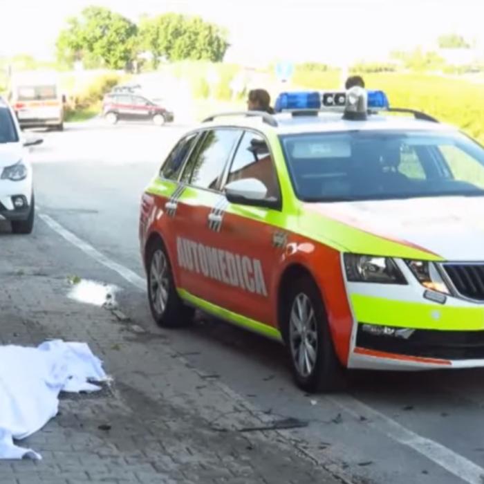 Italia. O ROMÂNCĂ a fost UCISĂ pe trotuar cu COPILUL de mână (VIDEO)