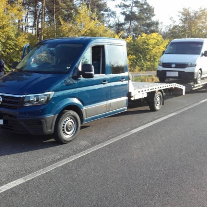Ce TRANSPORT SPECIAL avea un ȘOFER ROMÂN: Polițiștii din UNGARIA s-au frecat la ochi când au văzut ASTA