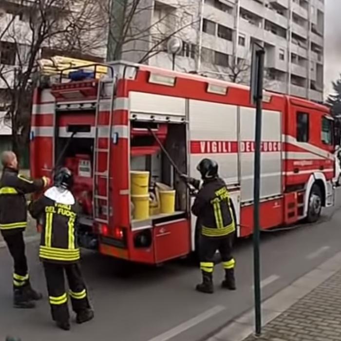 EXPLOZIE în Italia: Un pompier a MURIT şi doi sunt daţi DISPĂRUȚI