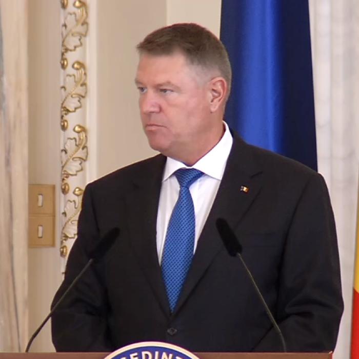 Iohannis a promulgat legea prin care elevii din 50 de școli beneficiază de masă caldă în valoare de 10 lei/zi