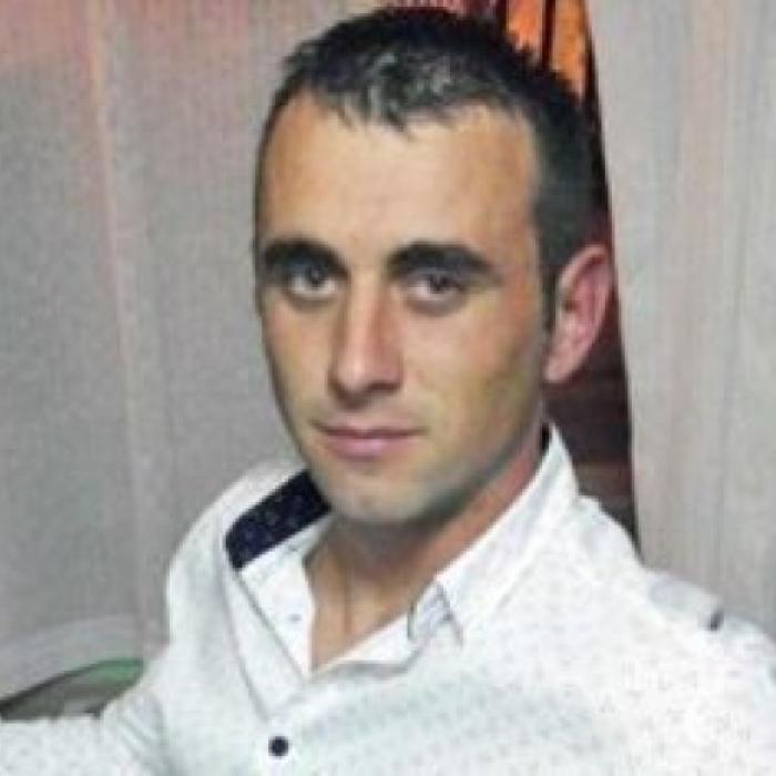 ITALIA: Dreptate pentru DUMITRU, românul STRIVIT de un TRACTOR. NEREGULI grave au lăsat doi copilași fără tată