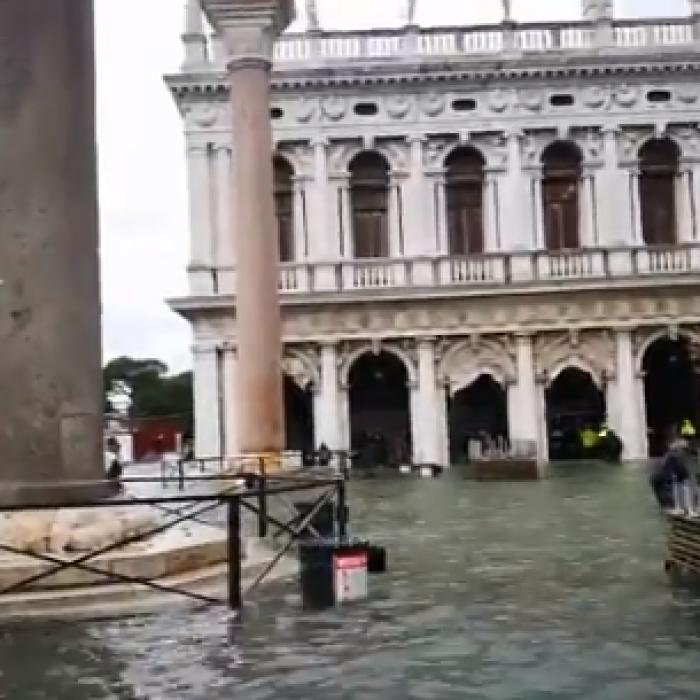 Alertă în Veneția! 70% din oraș este sub ape, în urma unui NOU episod de INUNDAȚII - VIDEO
