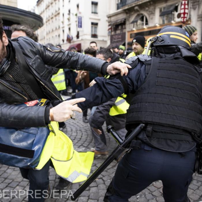 Paris: Protestele au DEGENERAT. Autoritățile au arestat peste 120 de persoane