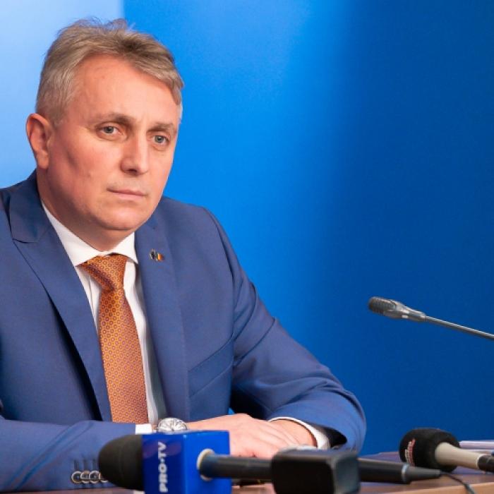 Ministrul Transporturilor s-a întâlnit cu reprezentanţii companiei Dacia 